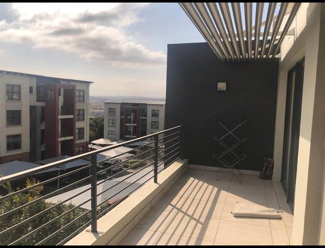 2 BEDROOM APARTMENT FOR SALE IN FOURWAYS